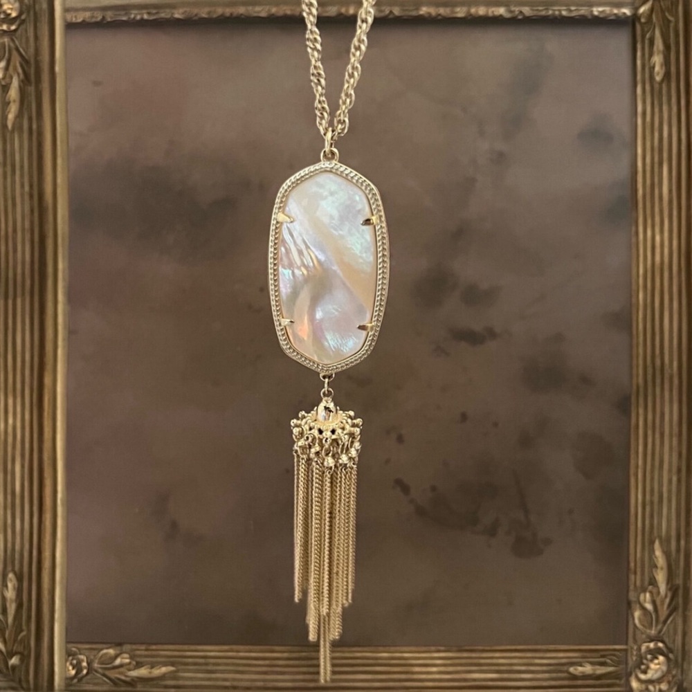 KENDRA SCOTT • Gold Rayne Mother Of Pearl Tassel Necklace - Picture 7 of 7